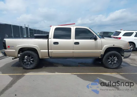 2005 Chevrolet Silverado 1500 Ls z USA, uszkodzony, nr VIN 2GCEK13T951360052